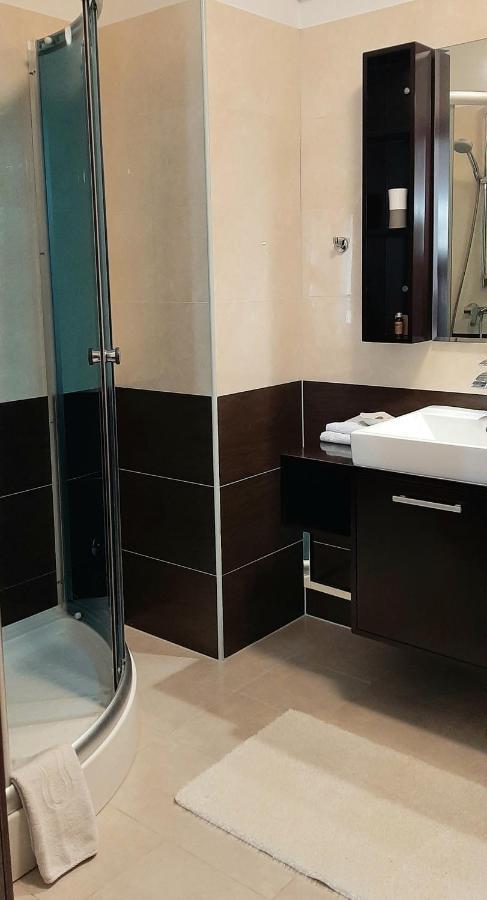 Traumferienwohnung Mit Privatem Pool & Gemuetlicher Grillecke Am Meer, Kroatien, Istrien, Liznjan Bei Medulin - Bester Urlaub An Der Adria, Fuer Paare Ngoại thất bức ảnh